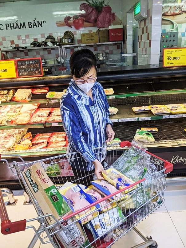 Sức mua thịt heo sạch MEATDeli và GÀ TƯƠI 3F tăng trên toàn hệ thống VinMart/VinMart+ tại TP Hồ Chí Minh