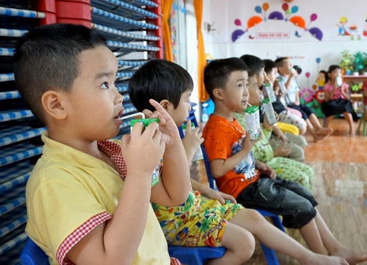 Sữa học đường Vinamilk giảm bớt gánh lo cho phụ huynh mùa Covid-19