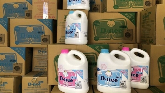 Hà Nội: Bắt quả tang cơ sở sản xuất nước giặt, nước rửa chén bát có dấu hiệu giả mạo nhãn hiệu