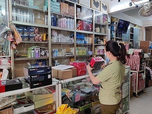 QLTT Đà Nẵng tạm giữ gần 4.500 sản phẩm, hàng hóa không có hóa đơn, chứng từ