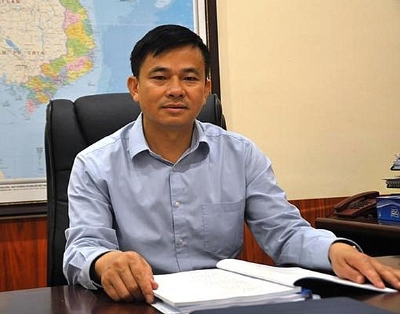 Ông Nguyễn Đình Anh, Vụ trưởng Vụ Truyền thông và thi đua khen thưởng (Bộ Y tế), khuyến cáo, người dân không nên mua các bộ kit test nhanh Covid-19 về tự xét nghiệm