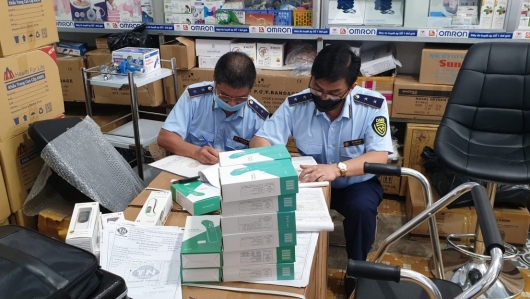 Lâm Đồng tăng cường kiểm tra ngành hàng vật tư y tế