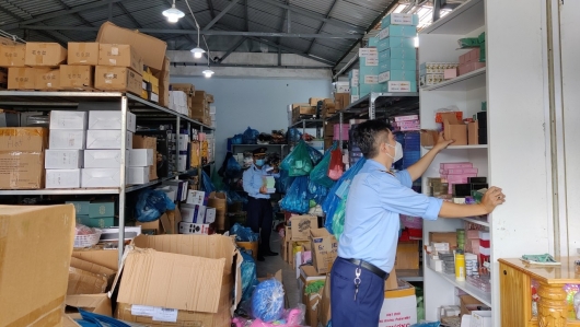 Đà Nẵng thu giữ trên 2.000 sản phẩm nghi nhập lậu, giả mạo
